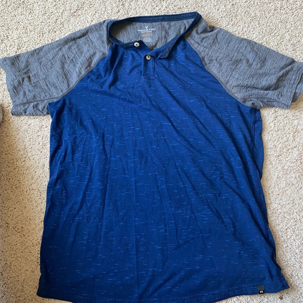 American Eagle two toned gray and blue shirt with buttons